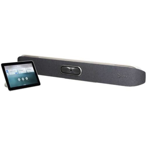 Cámara de Videoconferencia reacondicionada Poly Studio X50 + Controlador táctil Poly TC8 – Usado – Renovado – JANSit Sistema profesional de videoconferencia Poly Studio X50 reacondicionado, acompañado del controlador táctil Poly TC8, ideal para salas de reuniones medianas y entornos corporativos que requieren alta calidad de imagen y sonido. Este equipo usado y renovado ha sido revisado y testado para garantizar un funcionamiento fiable y un rendimiento óptimo.