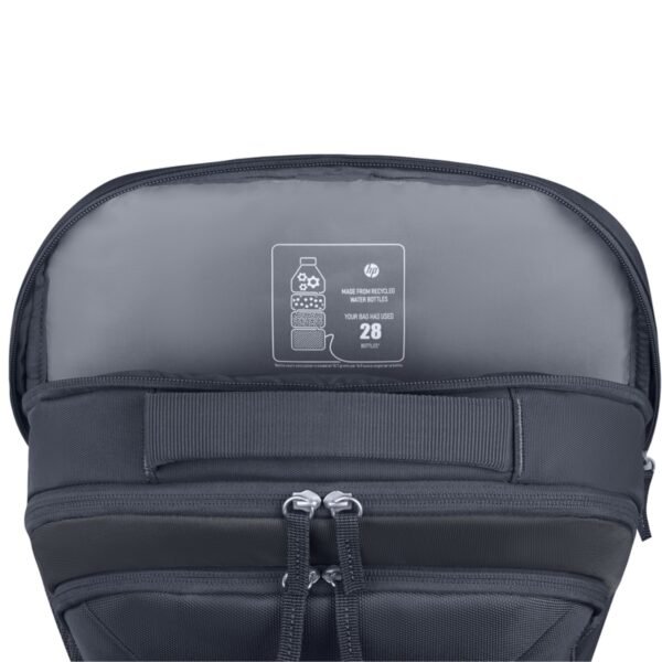 Imagen del compartimento interno para portátil de la mochila HP Everyday 16 Odyssey, diseñado para proteger de forma segura portátiles de hasta 16 pulgadas. Fabricada con materiales resistentes al agua y con acolchado adicional, combina seguridad, organización y estilo moderno, ideal para el uso diario, disponible en JANSit.es.