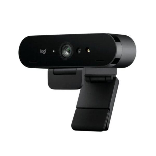 Vista frontal lateral de la webcam Logitech Brio 4K reacondicionada, mostrando el diseño del sensor, lente y carcasa, así como el perfil del dispositivo. Ideal para videoconferencias profesionales y streaming con alta calidad de imagen. Producto usado, revisado y reacondicionado, disponible en JANSit.es.