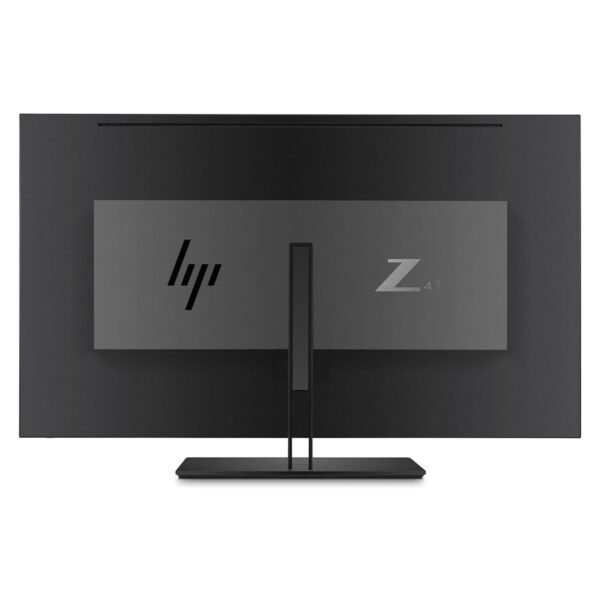 Monitor reacondicionado HP Z43 de 43 pulgadas 4K UHD – Vista trasera | Usado y renovado | JANSit Imagen trasera del monitor HP Z43 reacondicionado, donde se aprecian las conexiones disponibles y el diseño del soporte. Ideal para entornos profesionales que requieren gran superficie de trabajo y conectividad versátil. Producto usado, revisado y renovado para garantizar excelente calidad de imagen y rendimiento fiable, disponible en JANSit.es.