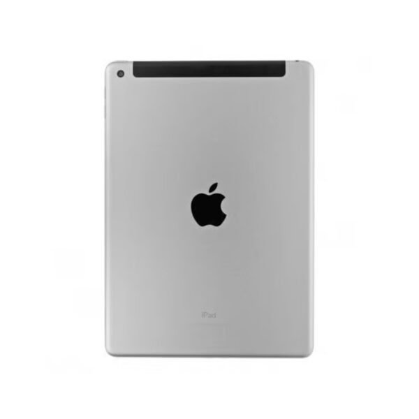 Imagen trasera del iPad 6ª generación de 9,7 pulgadas reacondicionado, mostrando el acabado en gris sideral y el logotipo de Apple. Equipo revisado y reacondicionado para garantizar funcionamiento fiable, ideal para productividad, entretenimiento y tareas multimedia, disponible en JANSit.es.