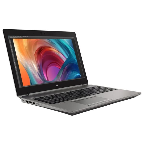 Vista lateral derecha de la workstation HP ZBook 15 G6 reacondicionada, mostrando el conector de alimentación, dos puertos USB Tipo-C (Thunderbolt 3), HDMI y puerto USB 3.1 para JANSit.es.